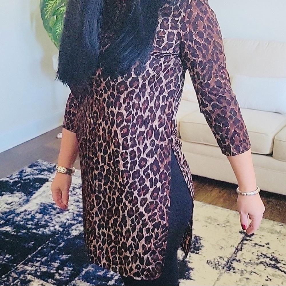 SHIRT/TUNIC: Leopard Print w/Side Split, EUC - image 5